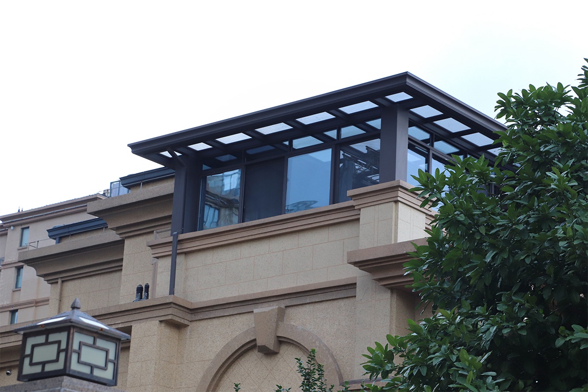 廣東陽(yáng)光房制作廠家——?dú)W倫門窗